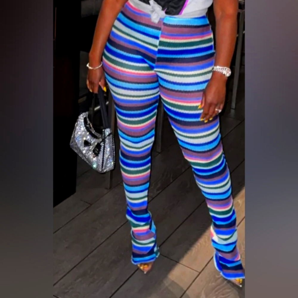 🔥🔥COLORFUL Knit Leggings size🔥🔥 Large
